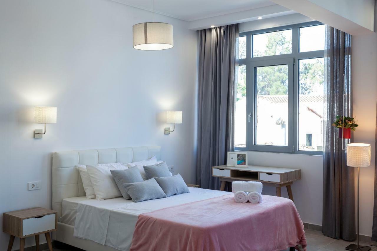 Feidias Luxury Flat Psyrri Square